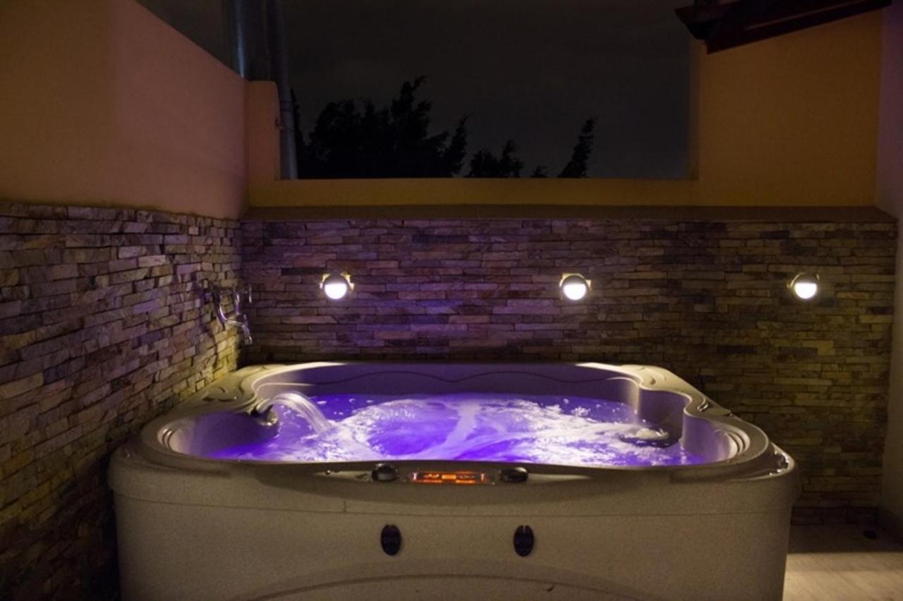 מדיין Apartamento Lleras Ac Hot Tub מראה חיצוני תמונה